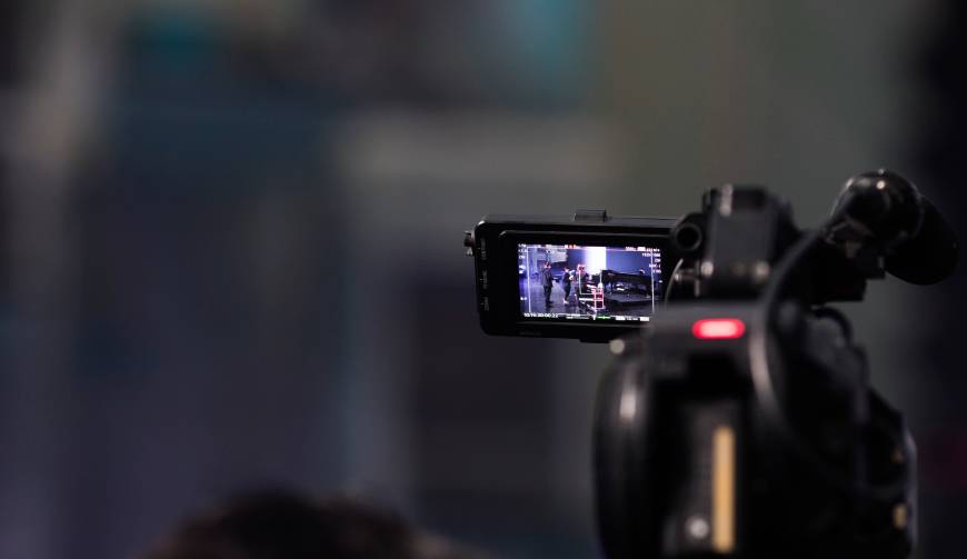 紧跟潮流！白碱滩区产品视频拍摄引领时尚新趋势