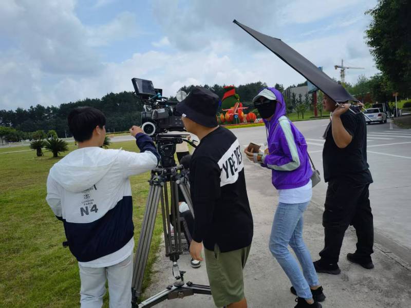 白碱滩区极致互动，未来愿景宏大，致力于成为全球领先的产品宣传视频企业